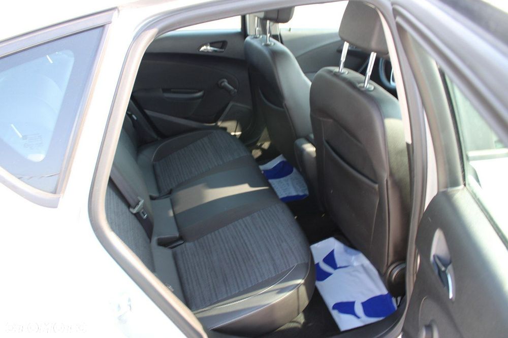 Opel Astra - 27