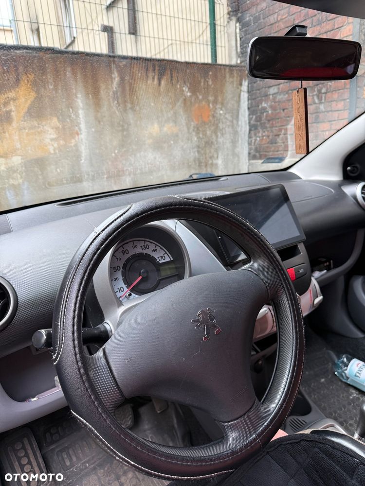 Peugeot 107 1.0 Trendy 2-Tronic - 9