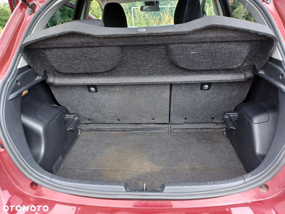 Toyota Yaris Hybrid 100 Life - 11