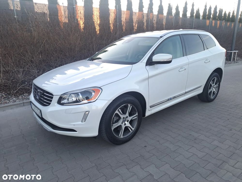 Volvo XC 60 T6 AWD Geartronic Summum - 24