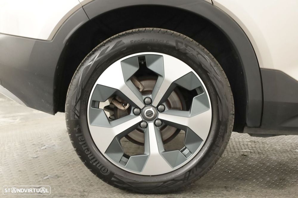 Volvo XC 40 1.5 T2 Plus Dark Auto - 5