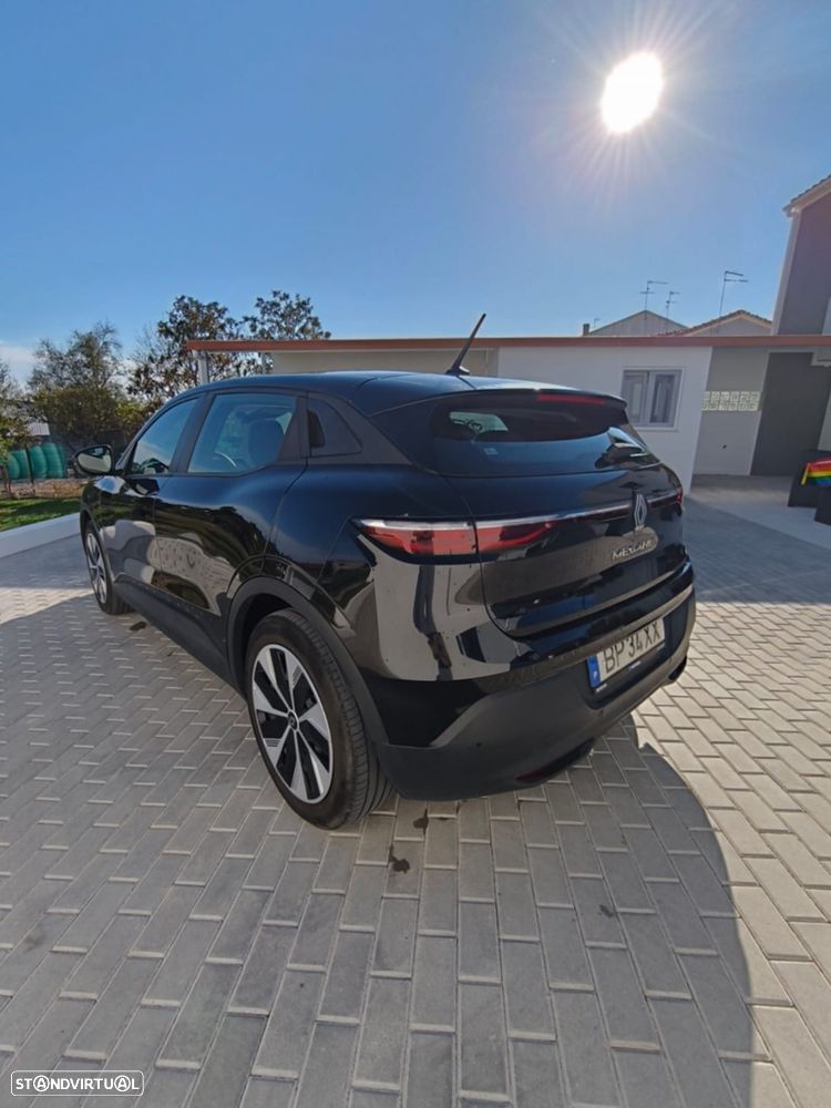 Renault Mégane E-Tech - 2