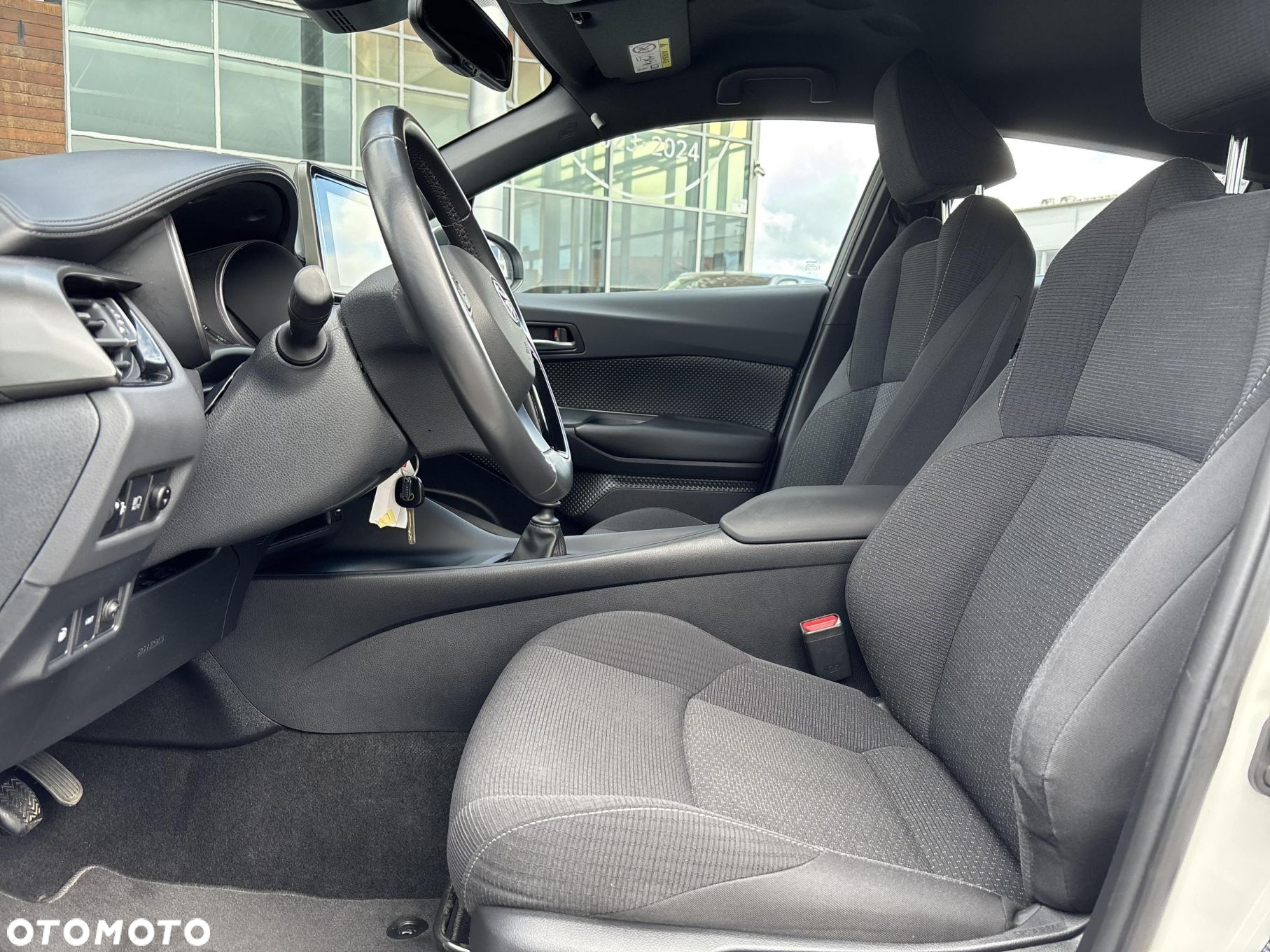 Toyota C-HR 1.2 T GPF Premium - 9