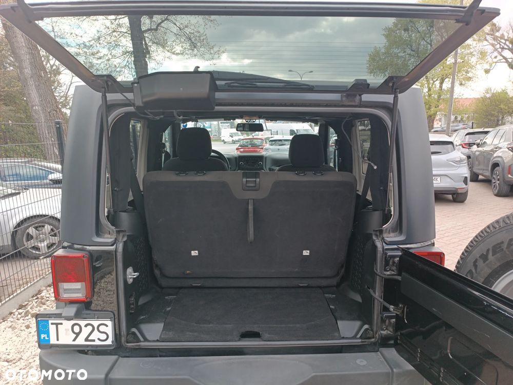 Jeep Wrangler - 25