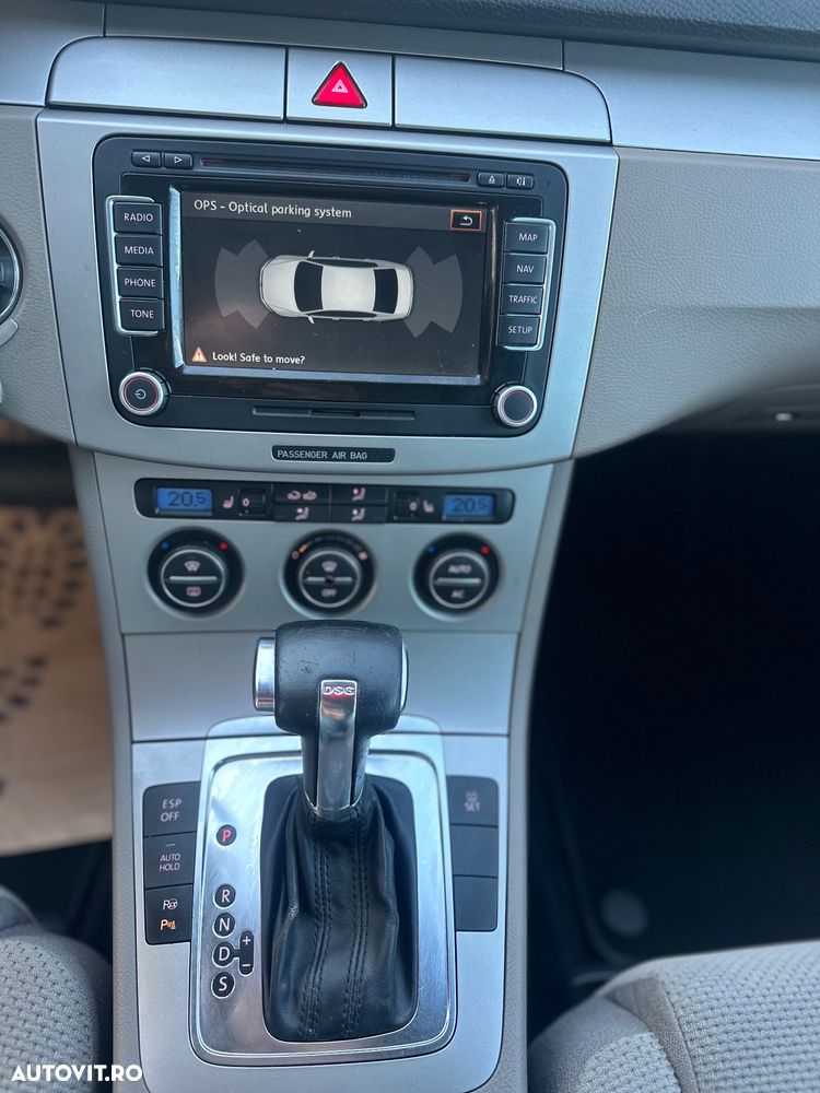 Volkswagen Passat 2.0 TDI DPF DSG Highline - 14