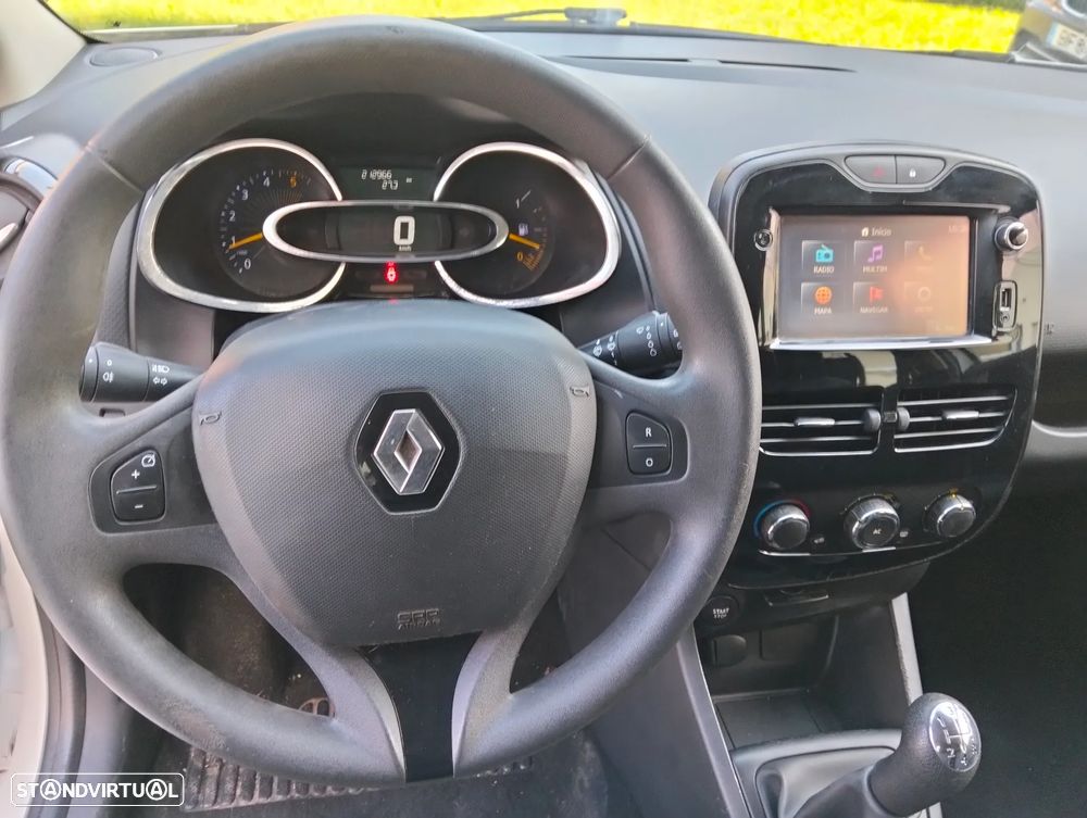 Renault Clio - 14