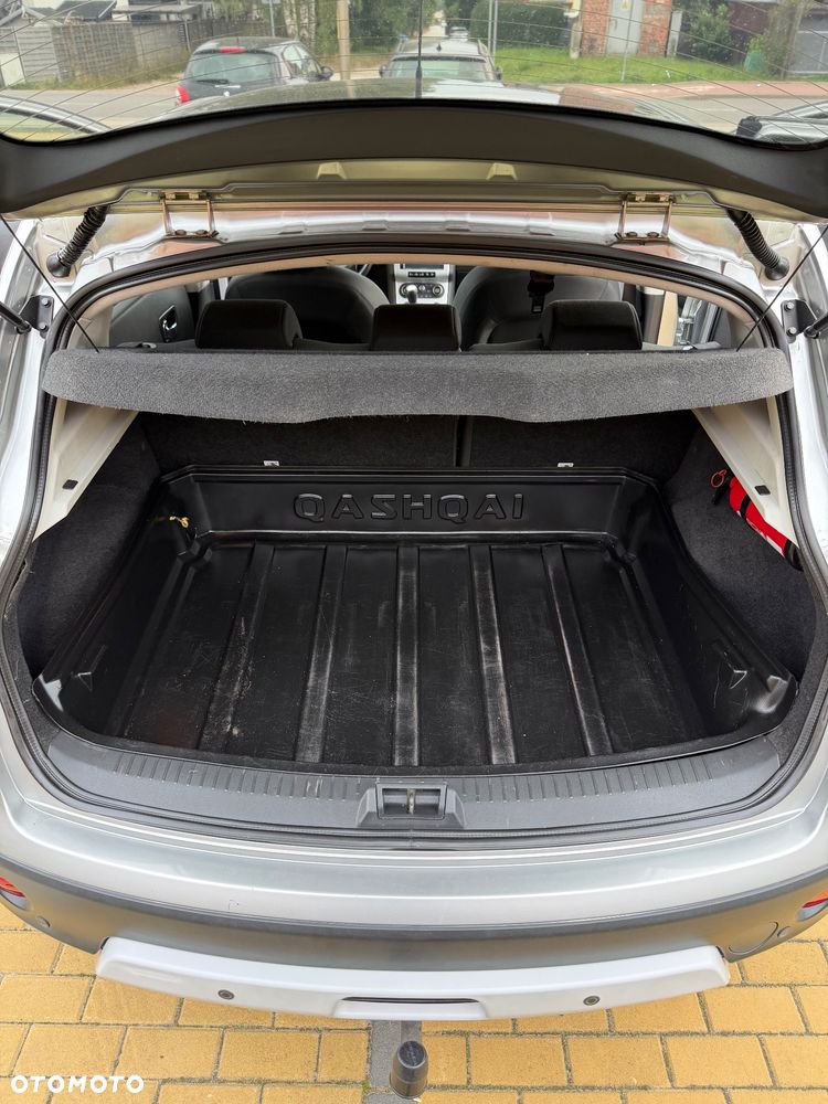 Nissan Qashqai 2.0 4 x 4 tekna - 29