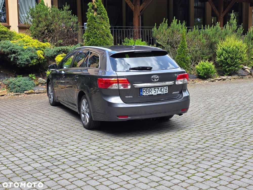Toyota Avensis 2.0 D-4D Edition - 38