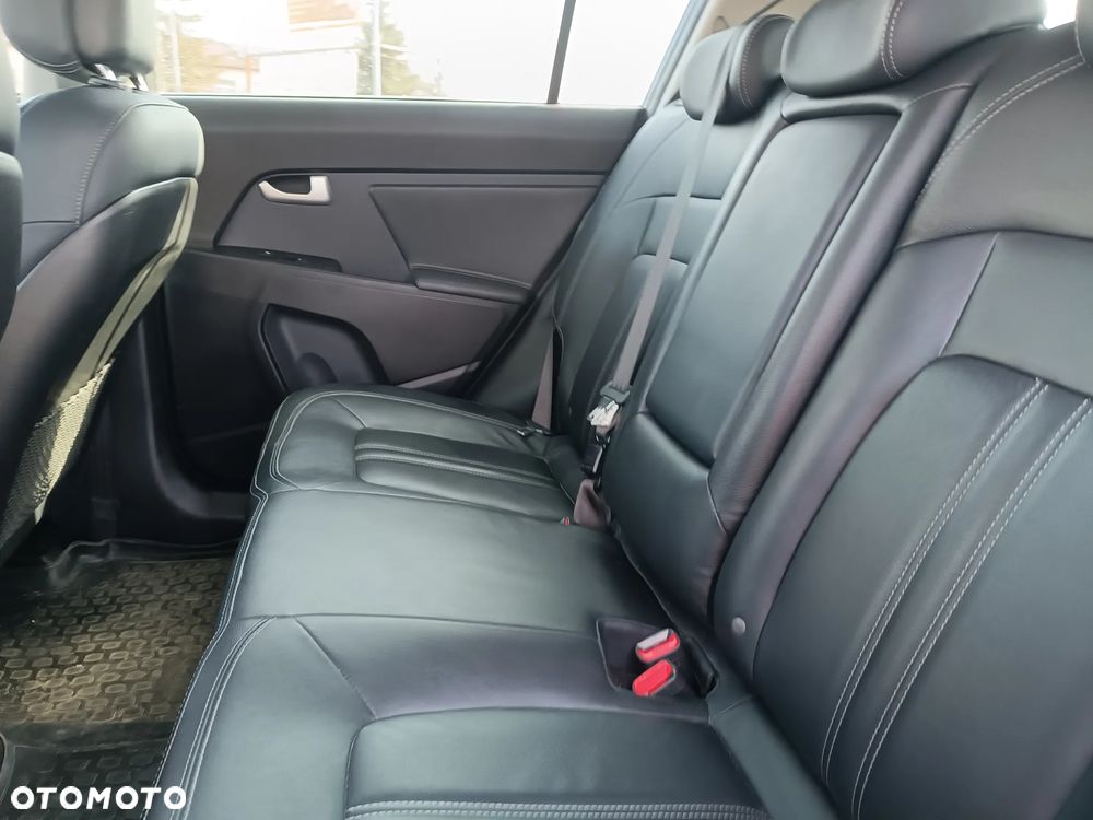 Kia Sportage 1.7 CRDI 2WD ISG Dream-Team Edition - 19