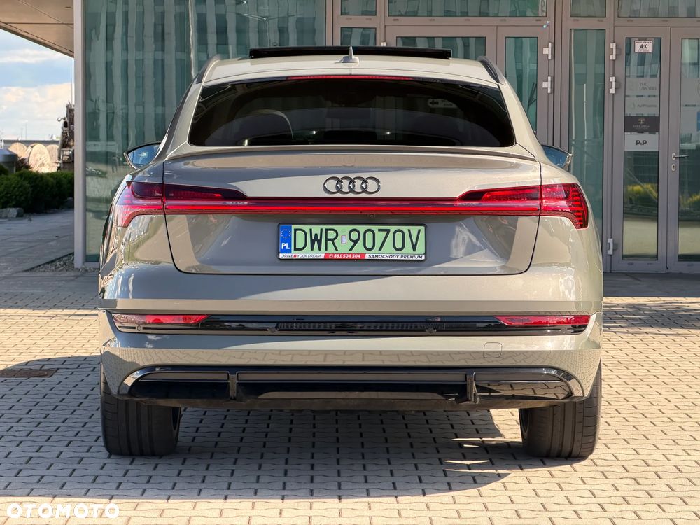 Audi e-tron 55 Quattro S Line - 9