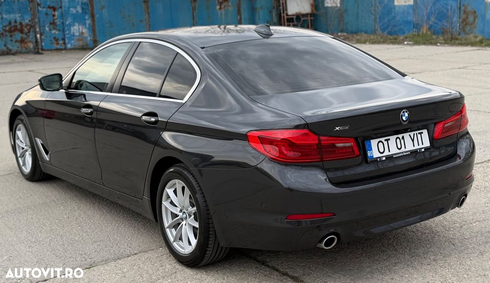BMW Seria 5 520d xDrive AT - 15