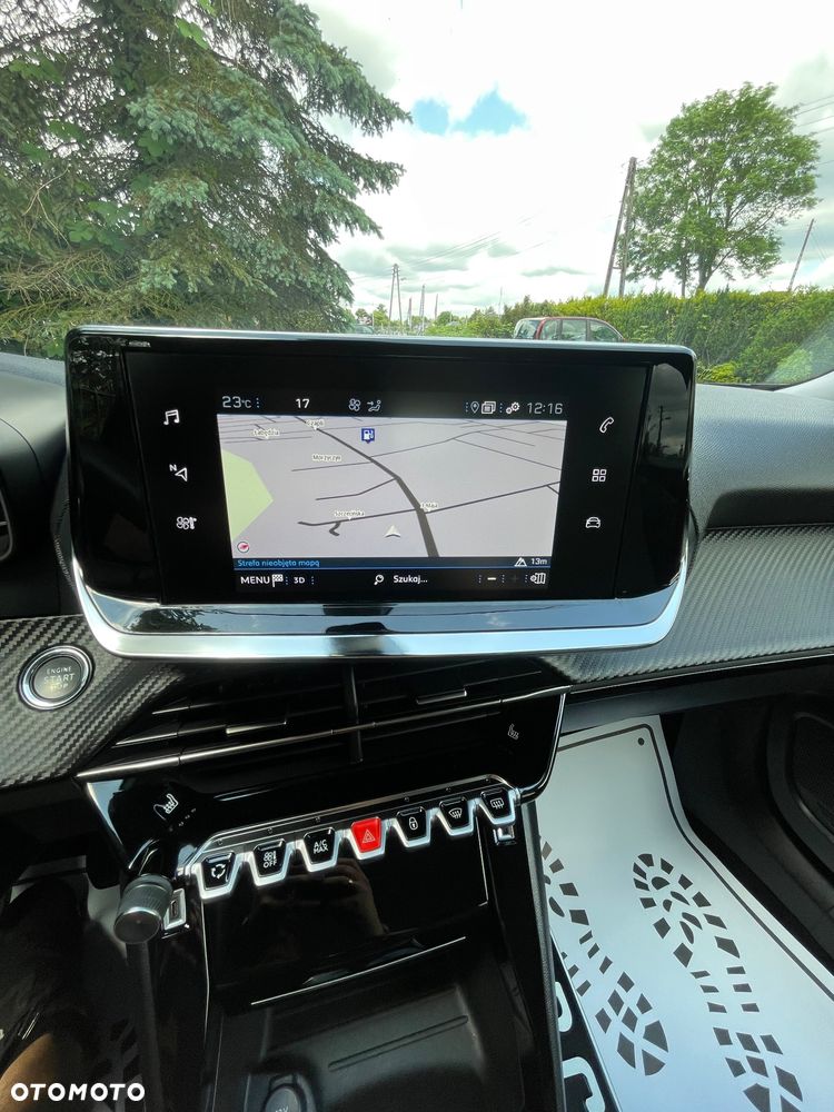 Peugeot 2008 - 8