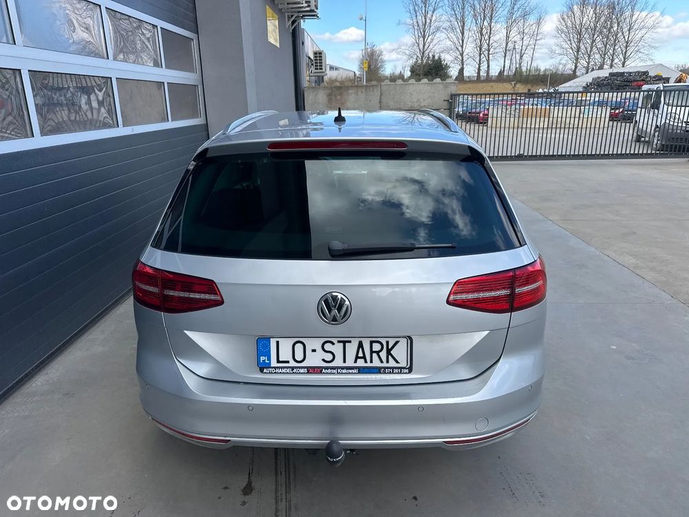 Volkswagen Passat 2.0 TDI SCR DSG Comfortline - 2