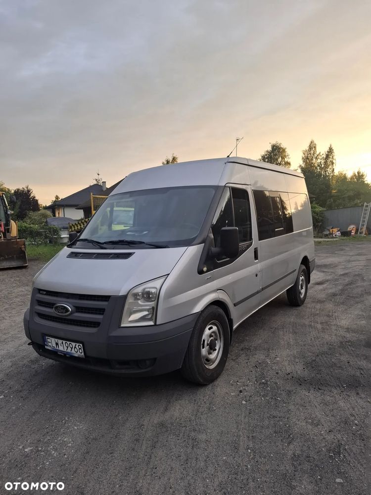 Ford Transit - 1
