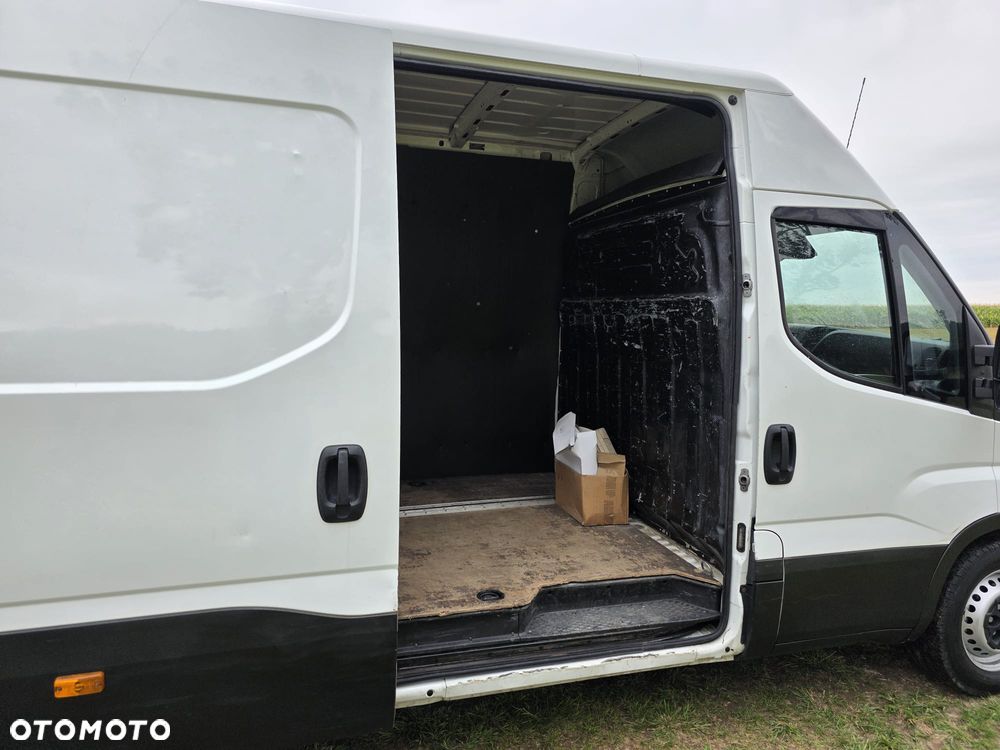 Iveco DAILY - 17