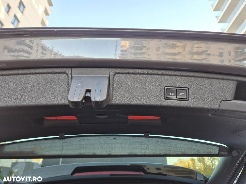 Volkswagen Touareg 3.0 V6 TDI SCR 4Motion Automatik R-Line - 28