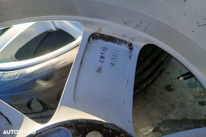 Jante aliaj cu anvelope 17 - set 8K0071497 7JX17H2 ET46 205/50 R17 8K - 8