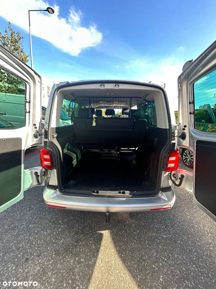 Volkswagen Caravelle - 16