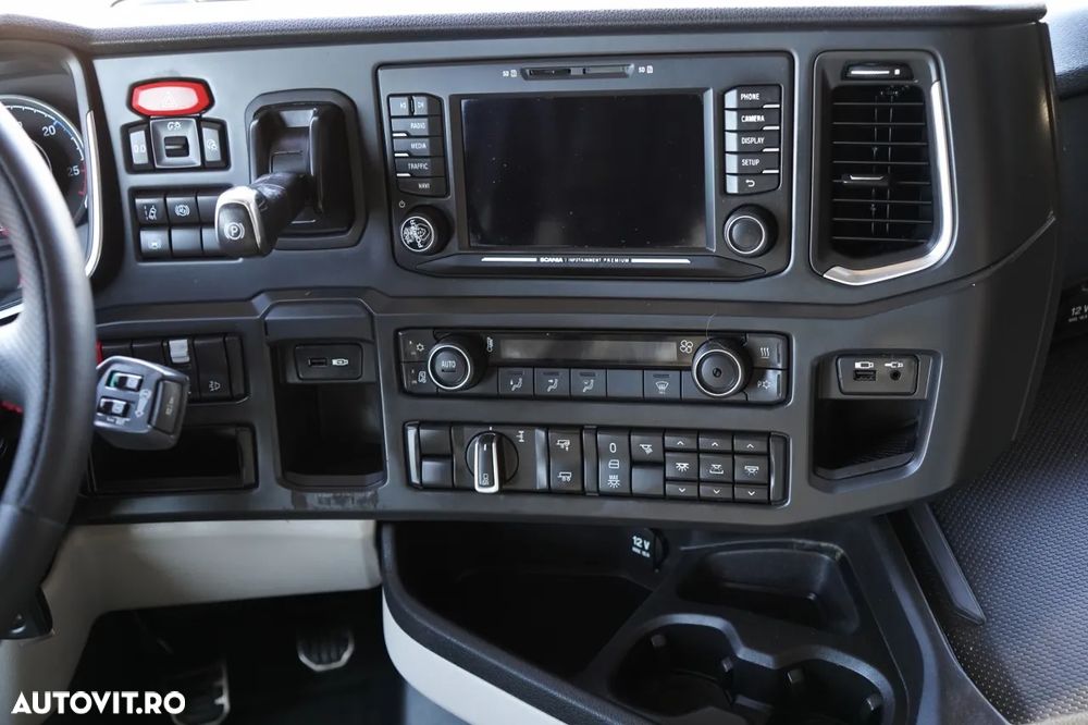 Scania S 520 / V8 / RETARDER / I-PARK COOL / COMPLET AIRMATIC / PIELE / ANVELOPE 100% - 30