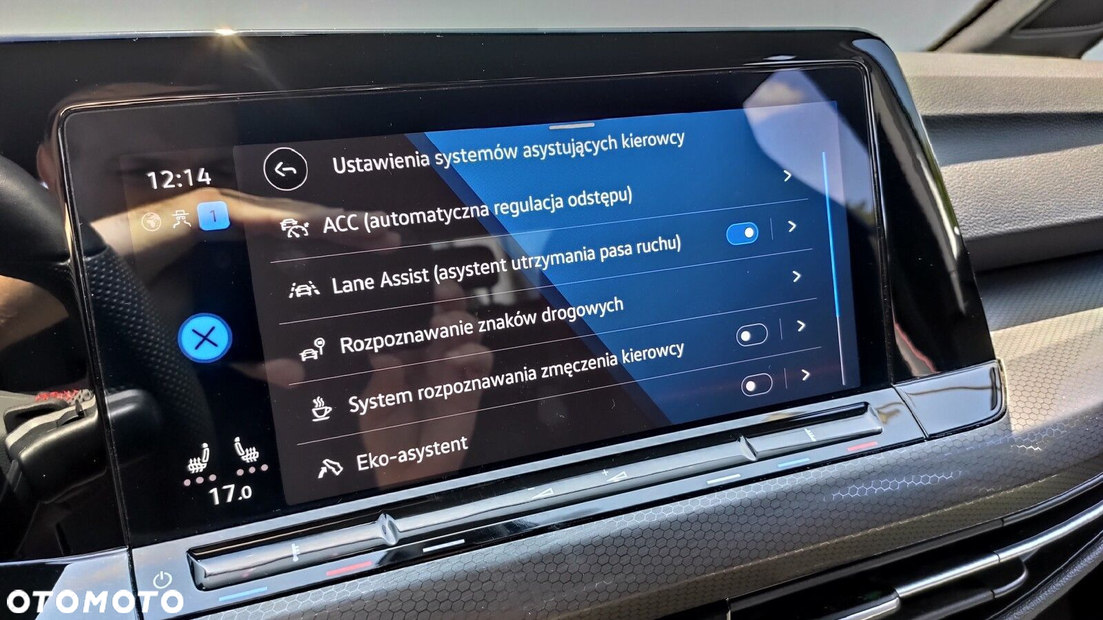 Volkswagen Golf - 23