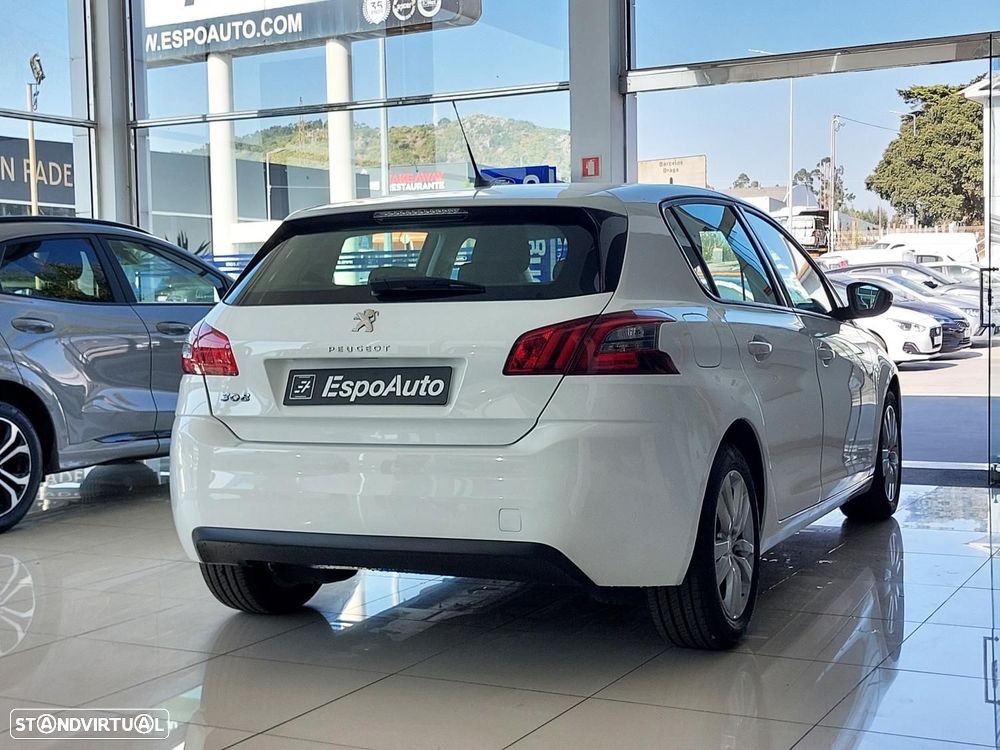 Peugeot 308 2019 photo 2