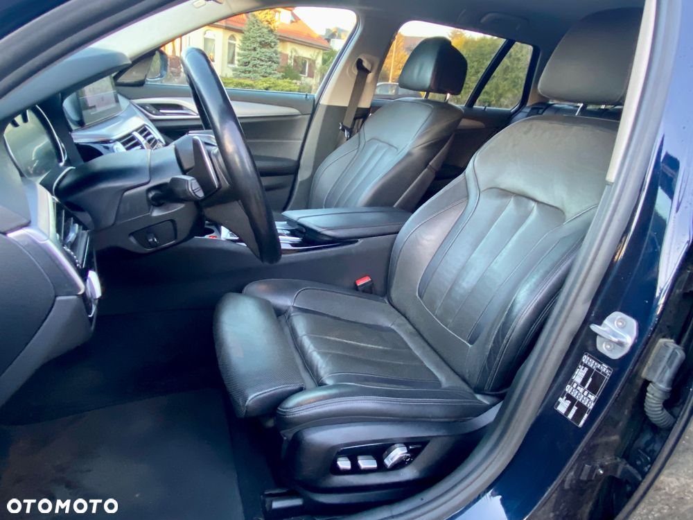 BMW Seria 5 525d - 6