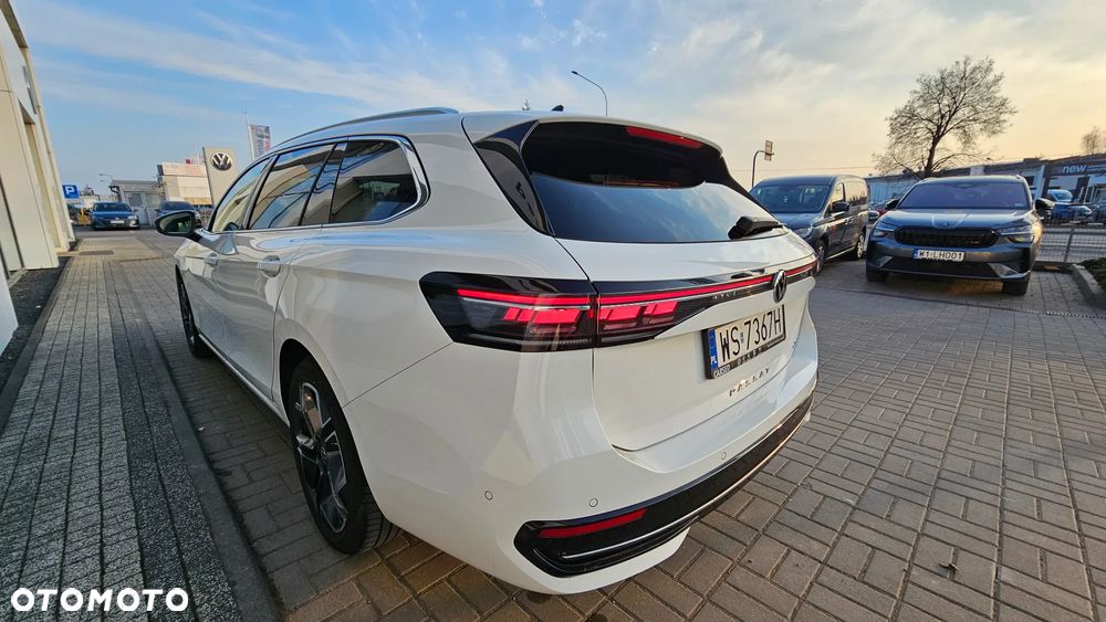 Volkswagen Passat - 13