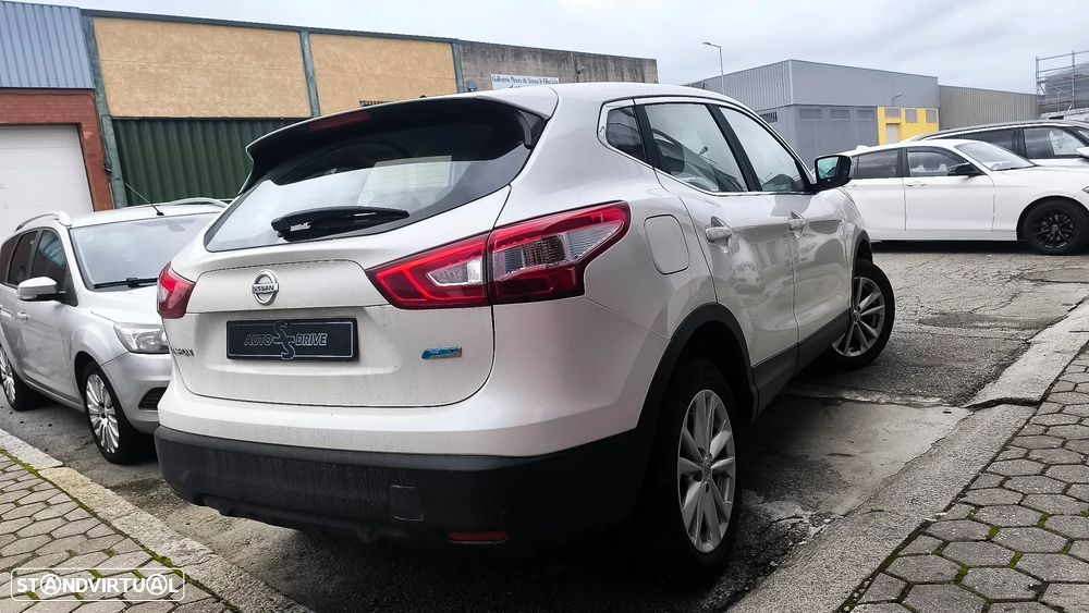 Nissan Qashqai 1.5 dCi Tekna - 6