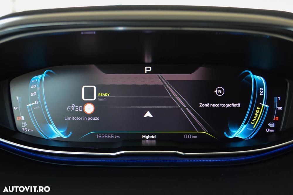 Peugeot 3008 PHEV 300 EAT8 4X4 Allure Pack - 20