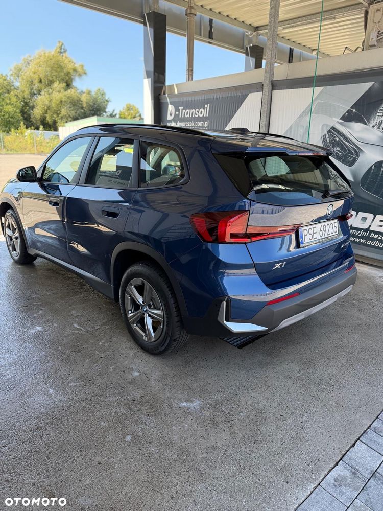 BMW X1 - 13