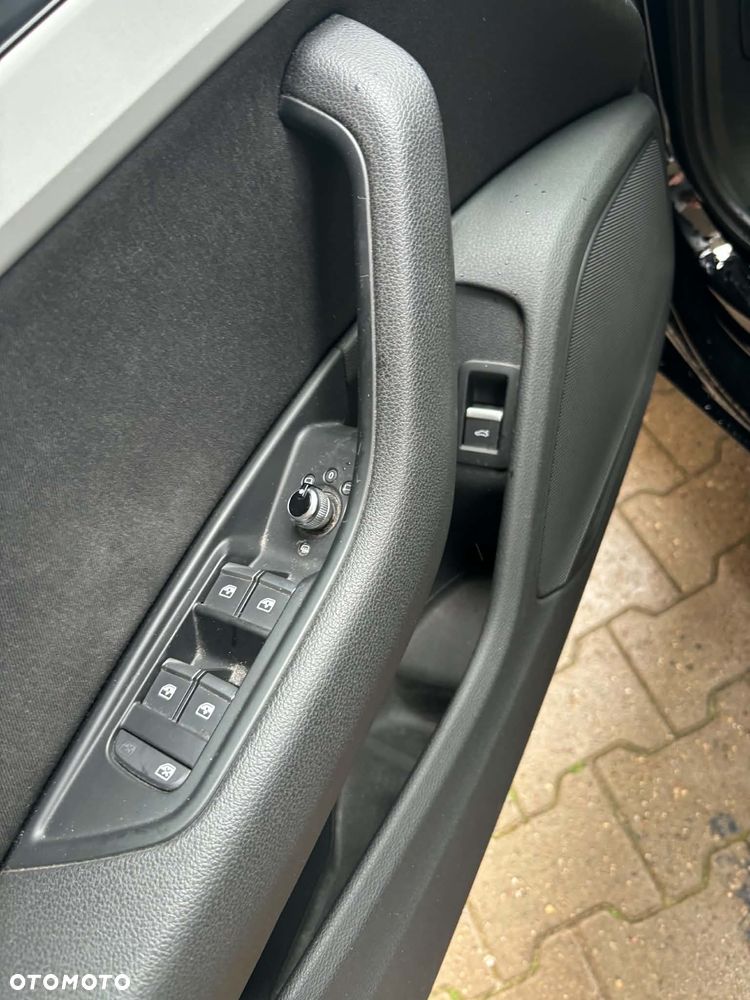 Audi A4 Avant 2.0 TDI ultra S tronic design - 11