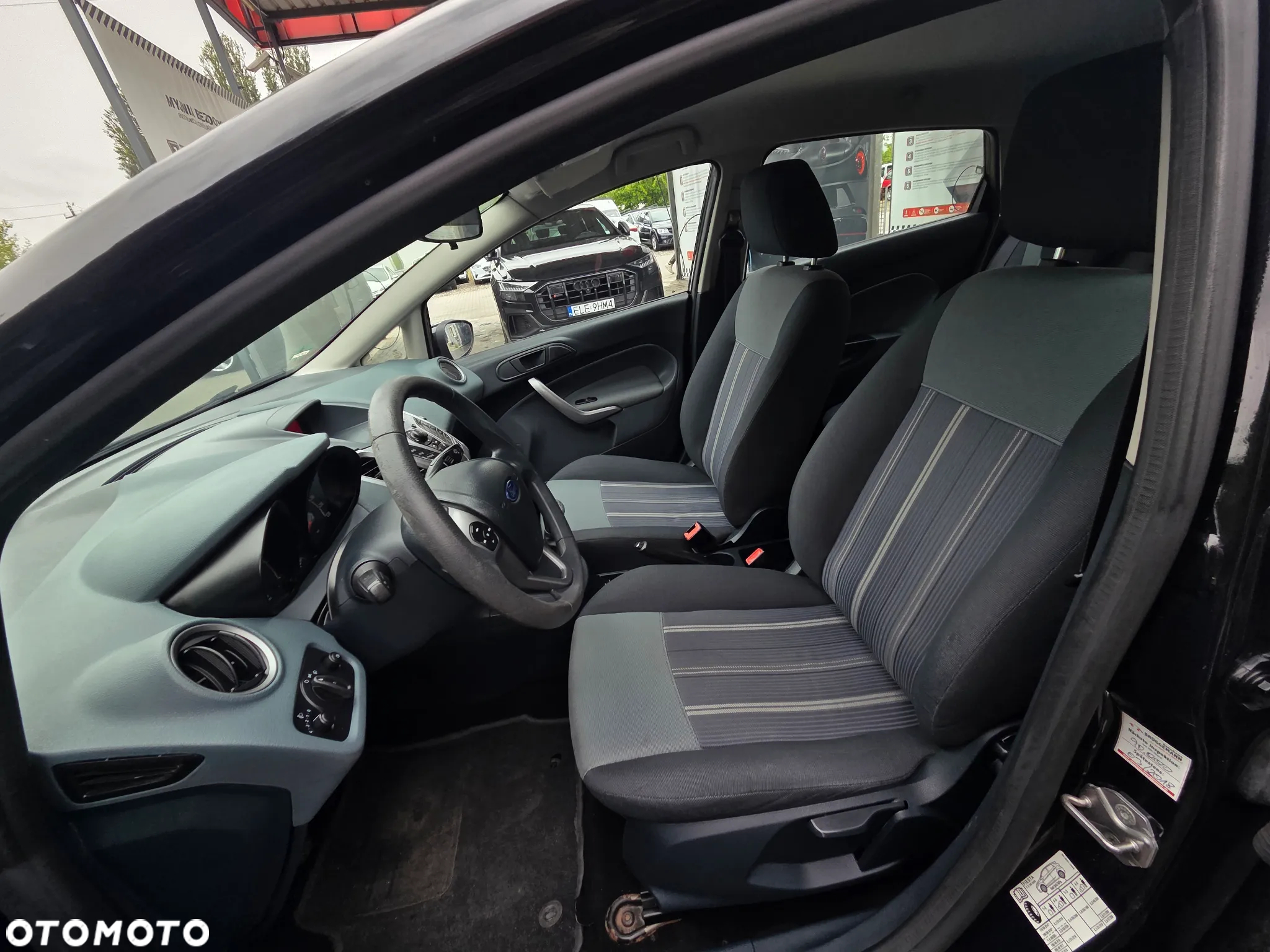 Ford Fiesta 1.25 Ambiente - 26