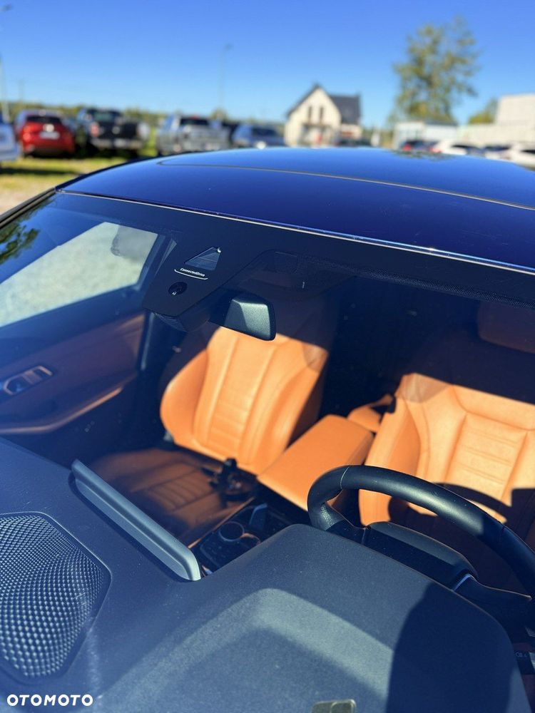 BMW Seria 3 330i xDrive - 6