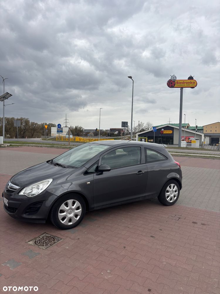 Opel Corsa 1.2 16V Cosmo - 2