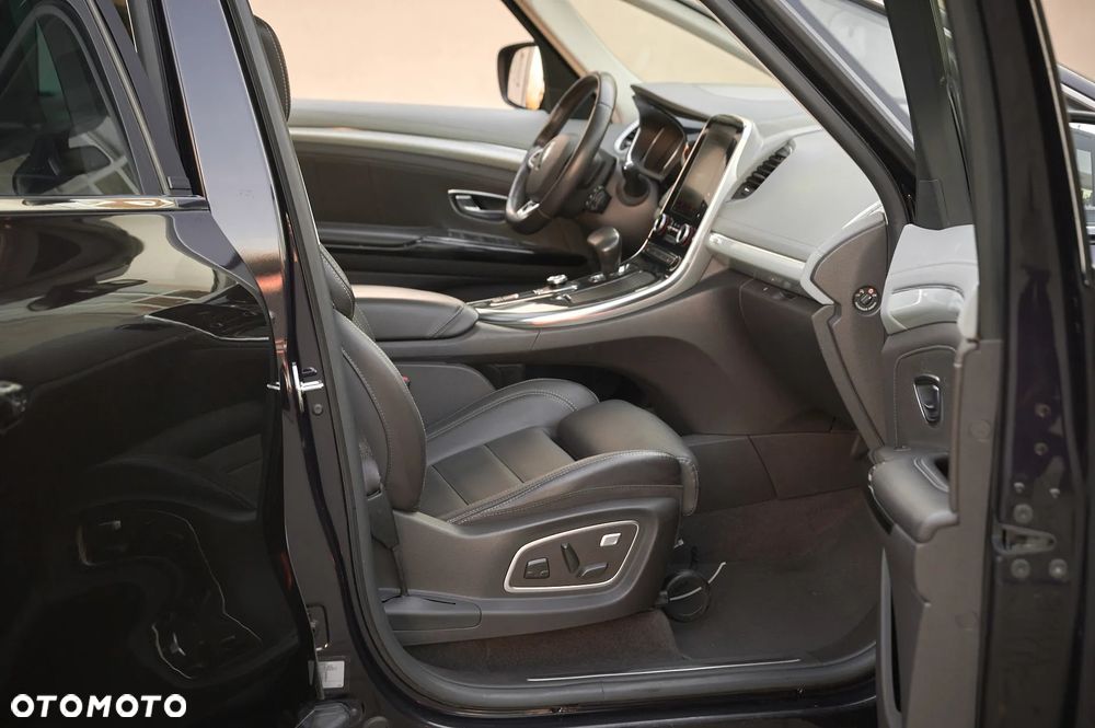 Renault Espace 1.6 dCi Energy Initiale Paris EDC 7os - 28