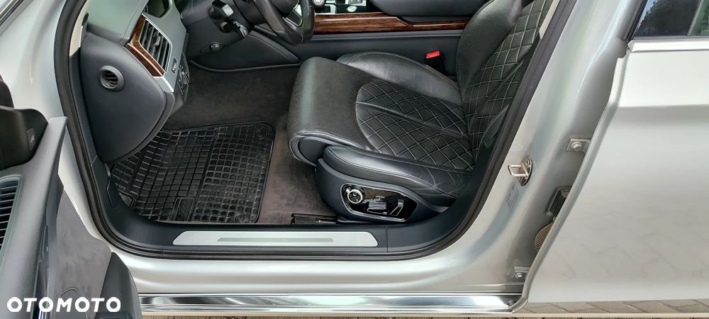 Audi A8 4.2 TDI Quattro - 10