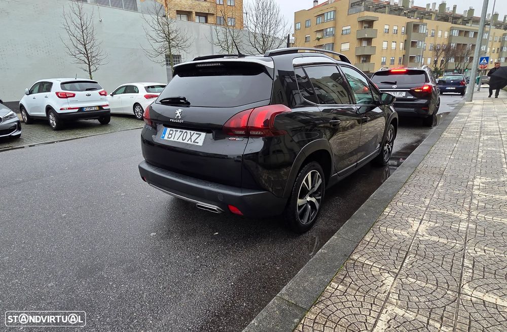Peugeot 2008 1.2 PureTech GT Line - 5