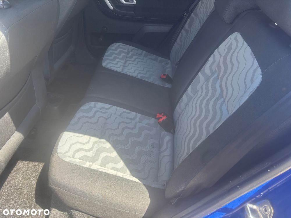 Skoda Fabia 1.2 HTP STYLE EDITION - 20