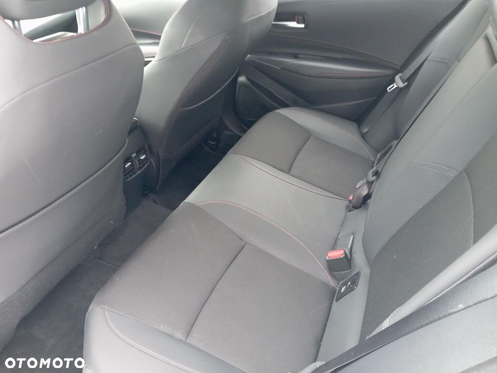 Toyota Corolla 2.0 Hybrid GR Sport Dynamic - 11