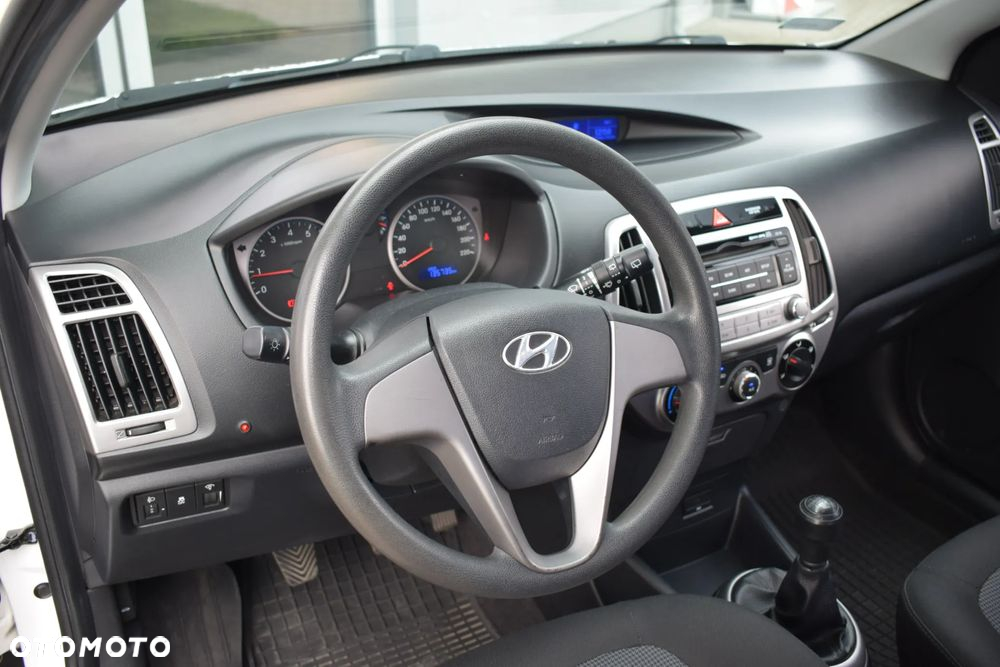 Hyundai i20 - 10