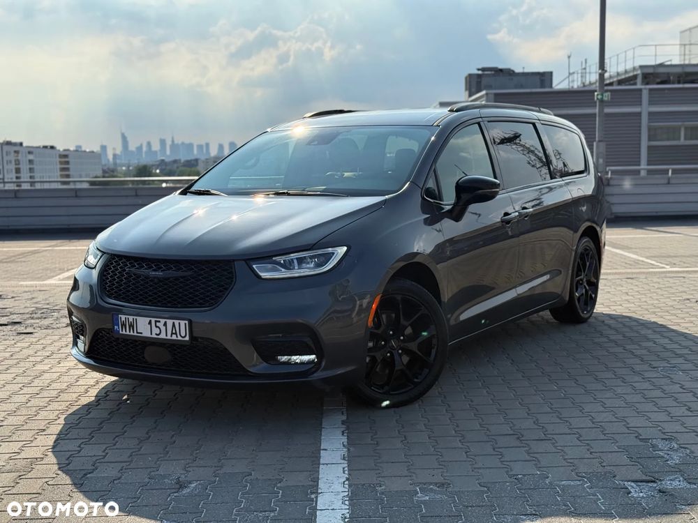 Chrysler Pacifica - 8