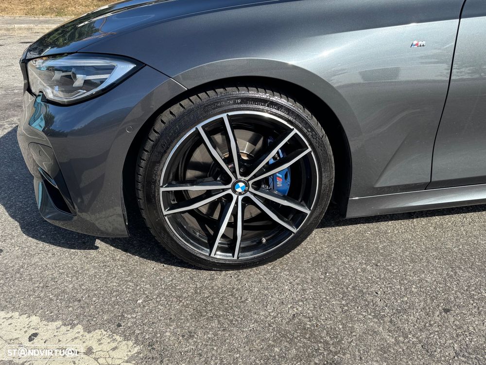 BMW 320 - 4