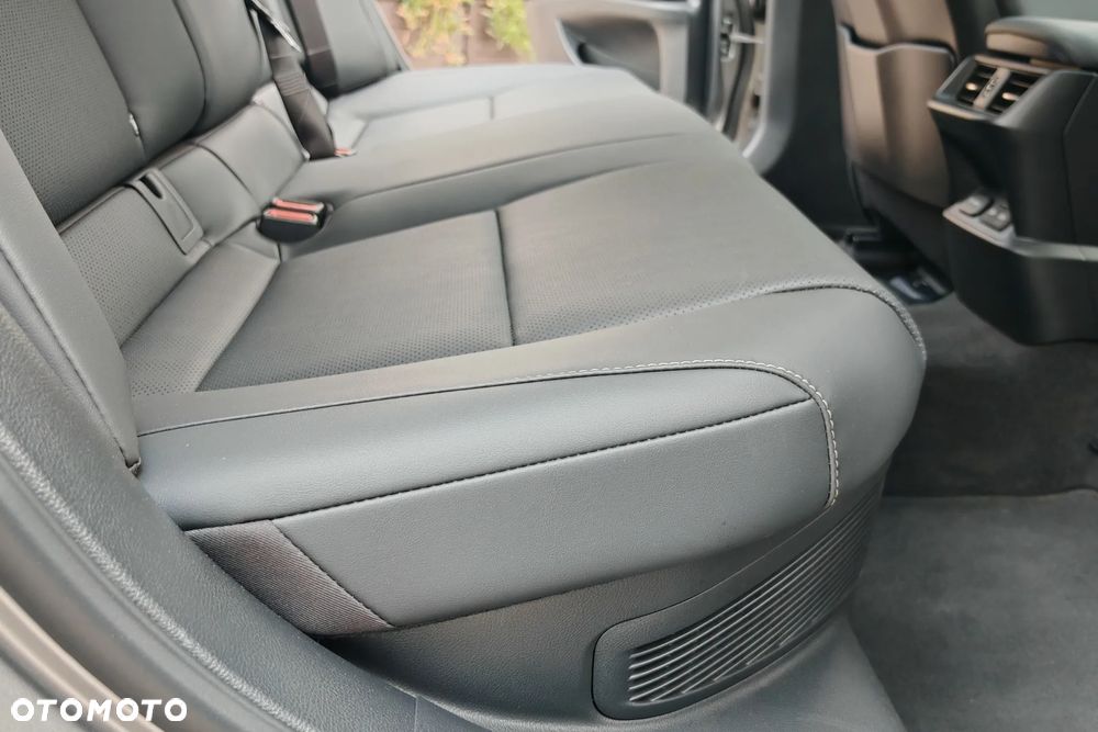 Lexus ES 300h Business Edition - 21