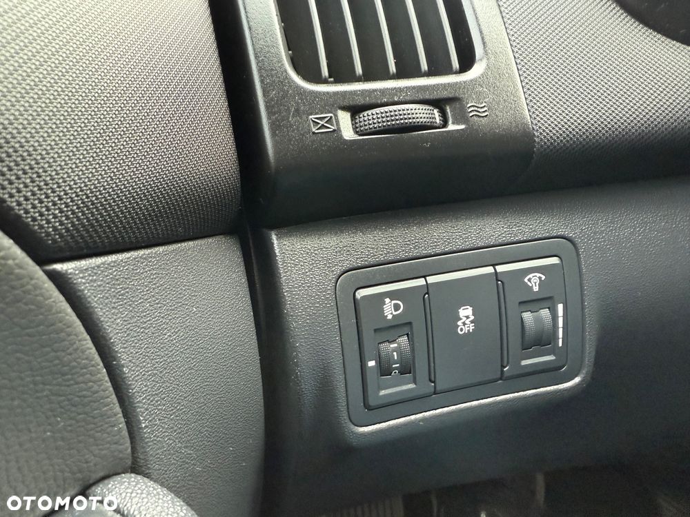 Hyundai i30 1.4 Blue Comfort - 16