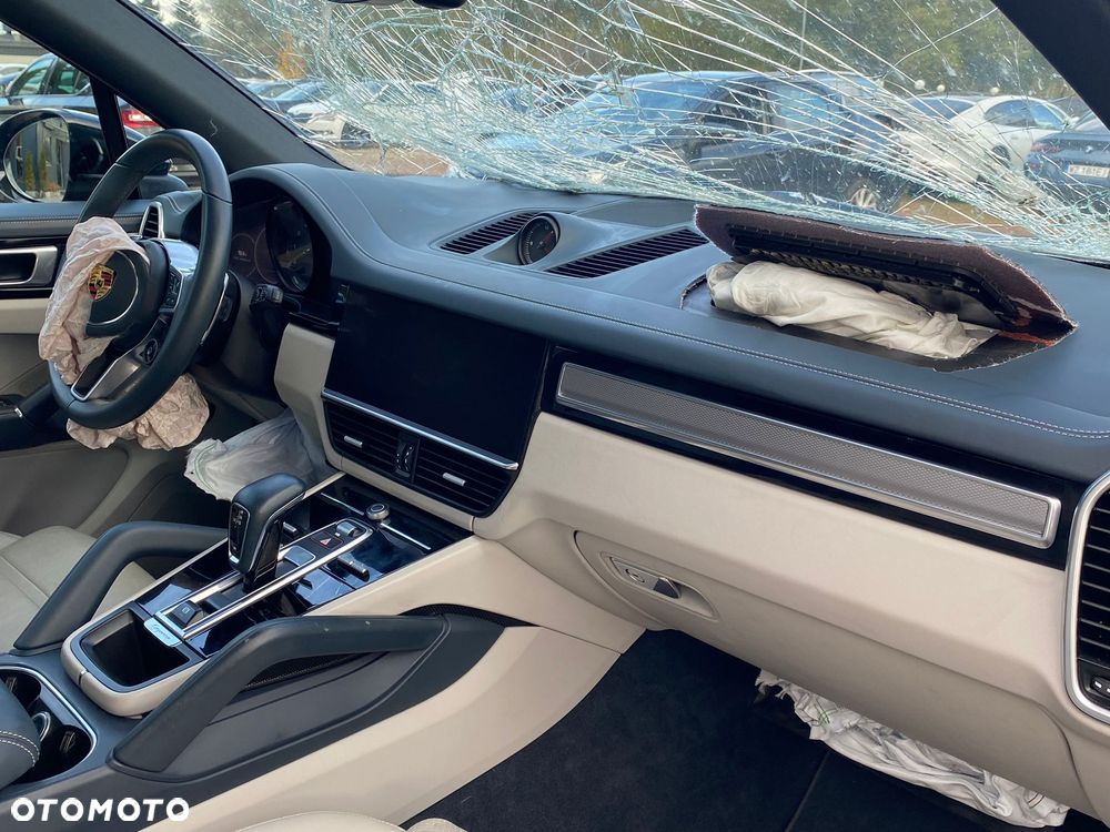 Porsche Cayenne E-Hybrid - 14