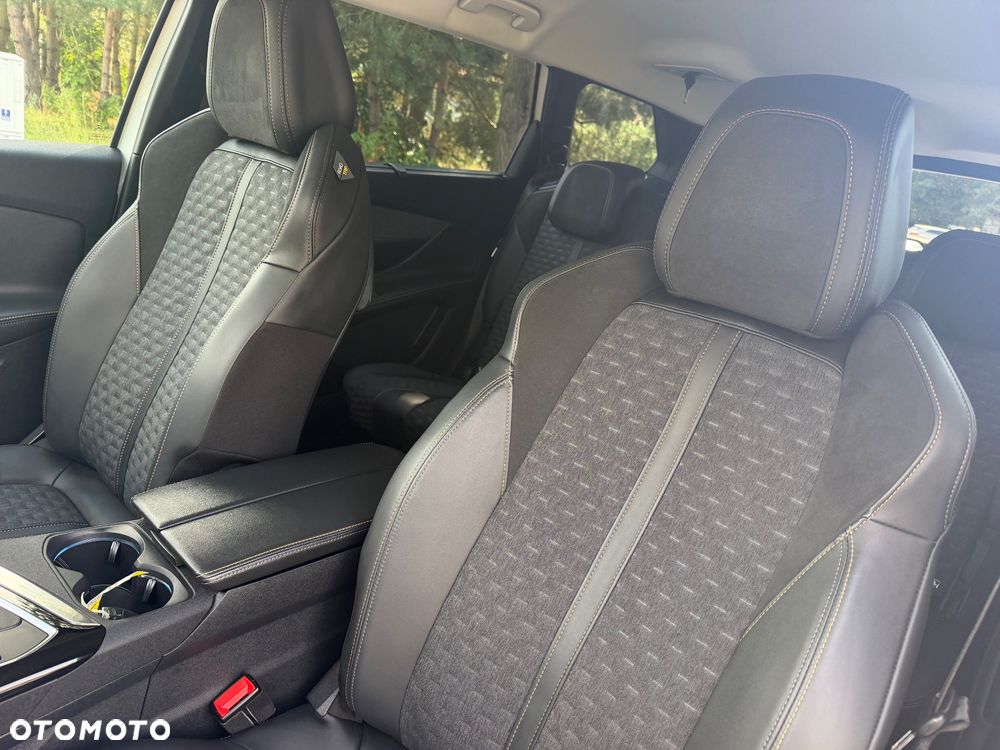 Peugeot 5008 1.5 BlueHDi Road Trip S&S - 22