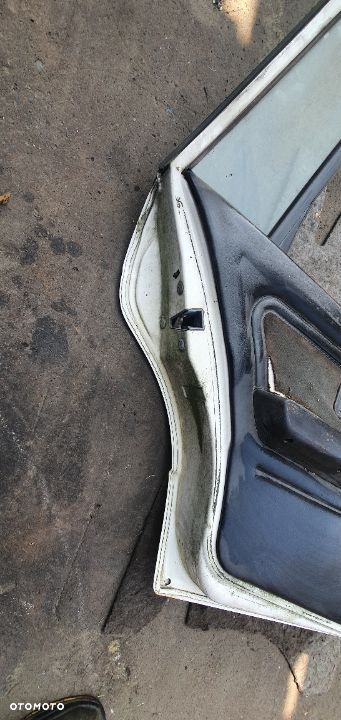 bmw e30 touring drzwi tył lewe - 8