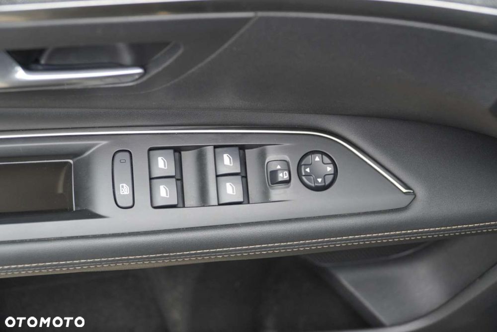 Peugeot 3008 BlueHDi 130 Stop & Start EAT8 GT Pack - 21