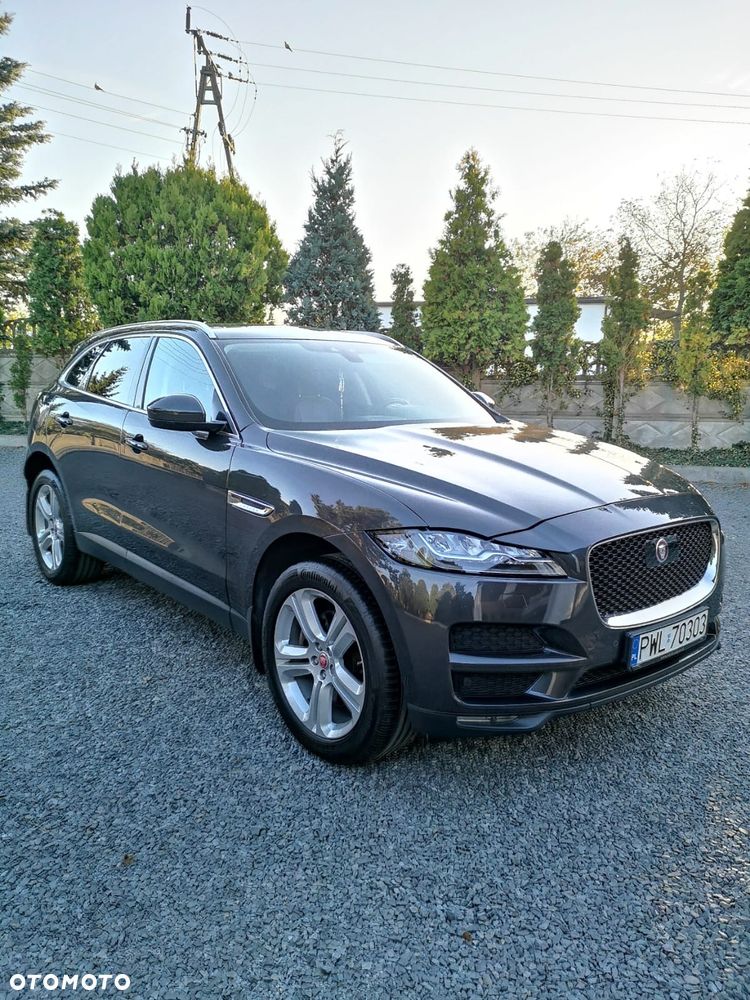 Jaguar F-Pace
