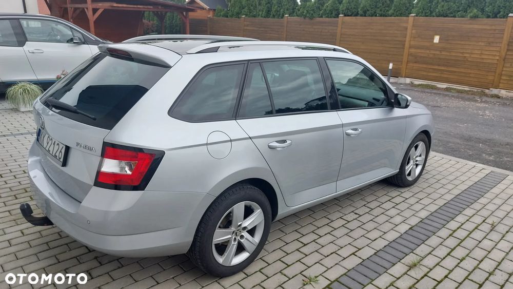 Skoda Fabia 1.2 TSI Style DSG - 4